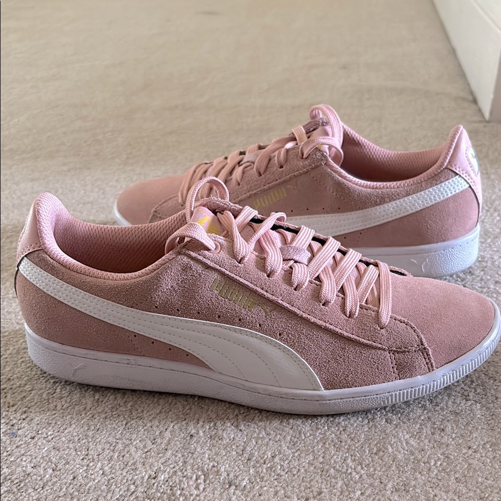 PUMA SUEDE SNEAKERS